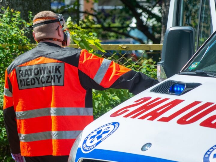 Poranny chaos na drogach Lubuskiego: Seria wypadków powoduje duże utrudnienia