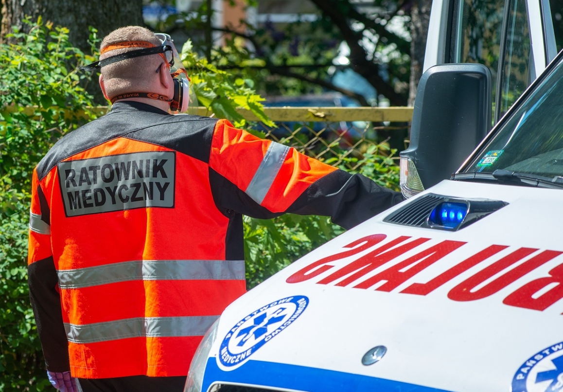 Poranny chaos na drogach Lubuskiego: Seria wypadków powoduje duże utrudnienia