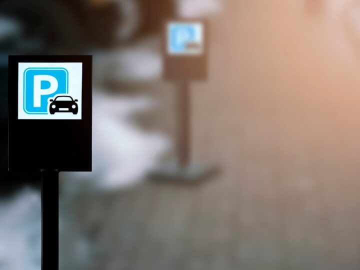 Płatne parkingi przy szpitalach w Gorzowie: Koniec z zajmowaniem miejsc przez mieszkańców bloków