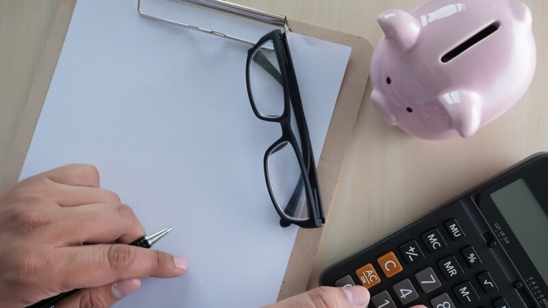 67-latka omal nie straciła oszczędności przez oszustów. Bank uratował ją przed kredytem na 70 tysięcy!