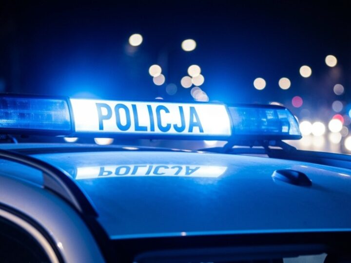 Radiowóz na czerwonym świetle! Policjant ukarany za niebezpieczne wykroczenie