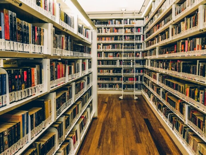 Literacka uczta z Aleksandrą Claire: spotkanie przy kawie w Bogdańcu