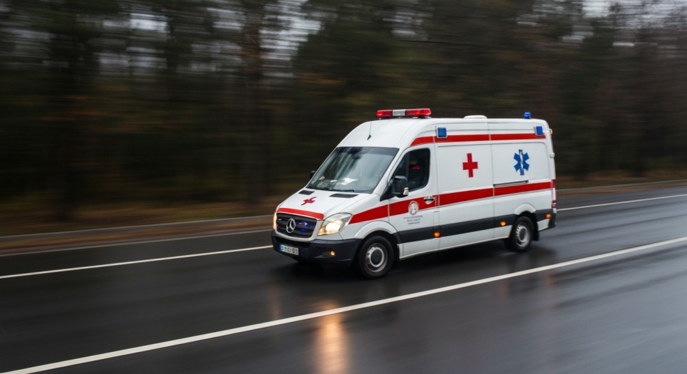 Policjanci w akcji: Szybka pomoc dla poparzonej dziewczynki