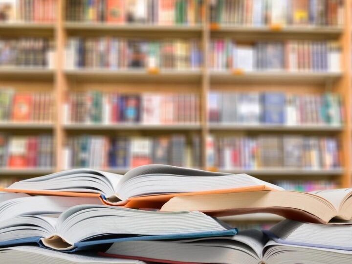 Nowoczesne gabloty w bibliotece: dostęp dla każdego!