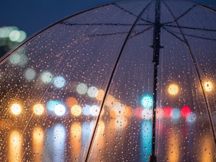 Ostrzeżenie o gęstej mgle: widoczność poniżej 200 m