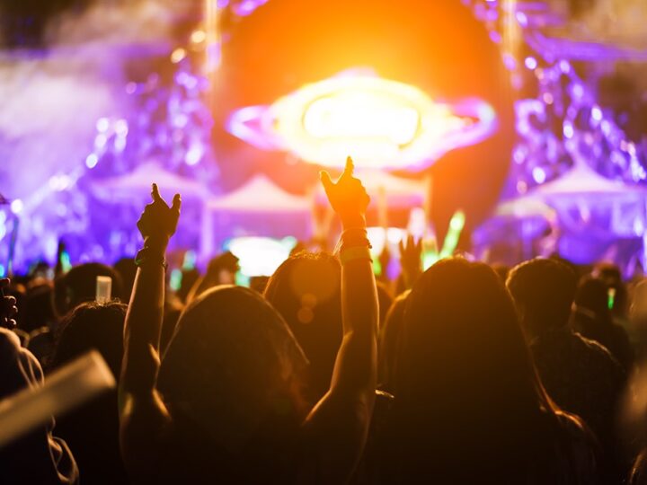 Muzyczne pożegnanie roku w bibliotece: koncerty pełne słowa i dźwięku