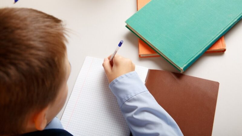 Gmina Bogdaniec zyskuje nowoczesny sprzęt dla szkół dzięki umowom z Ministerstwem Cyfryzacji