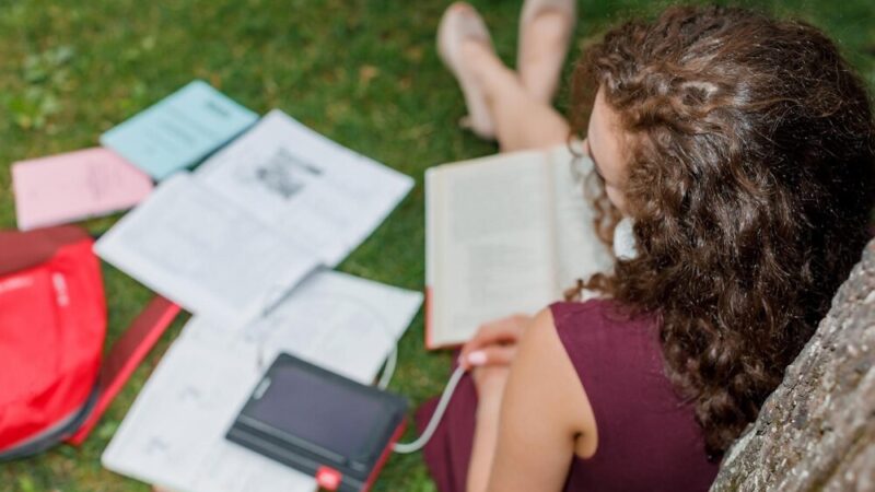 Weź udział w powiatowym przeglądzie Konkursu Recytatorskiego PRO ARTE 2026!