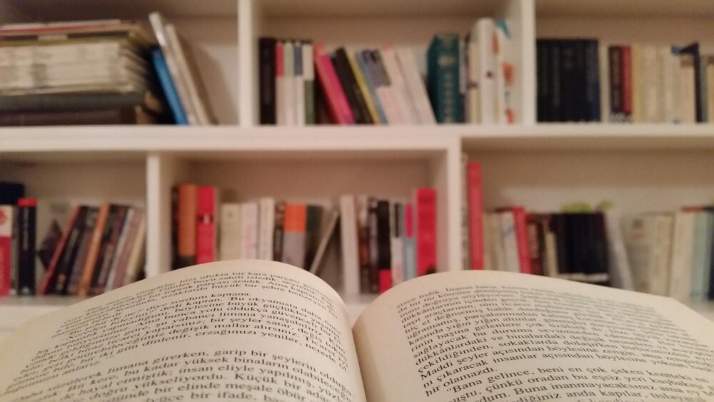 Zimowe atrakcje w bibliotece: książki, wydarzenia i spotkania!