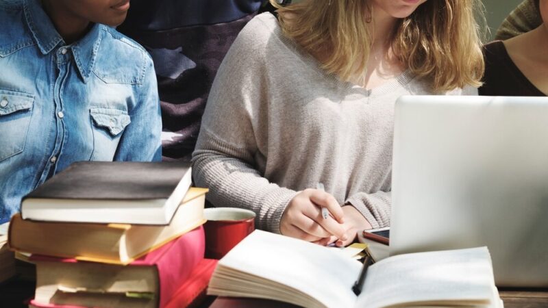 Ostatnie wolne miejsca w żłobku: nie przegap szansy na rekrutację!