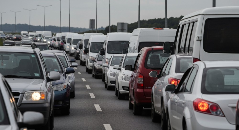 Utrudnienia w parkowaniu w Kostrzynie z powodu zdjęć do nowego serialu