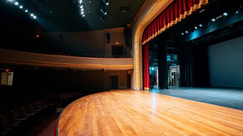 Majówka z darmowymi spektaklami w Teatrze Osterwy!