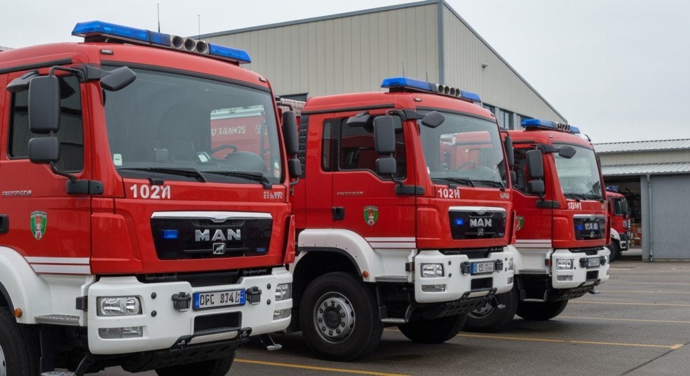 Strażacy z Gorzowa ćwiczą ratownictwo wysokościowe na silosach w Wawrowie