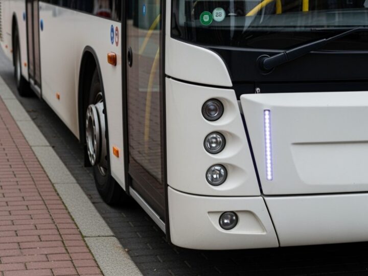 Dodatkowe kursy autobusowe na żużel – nie przegap!