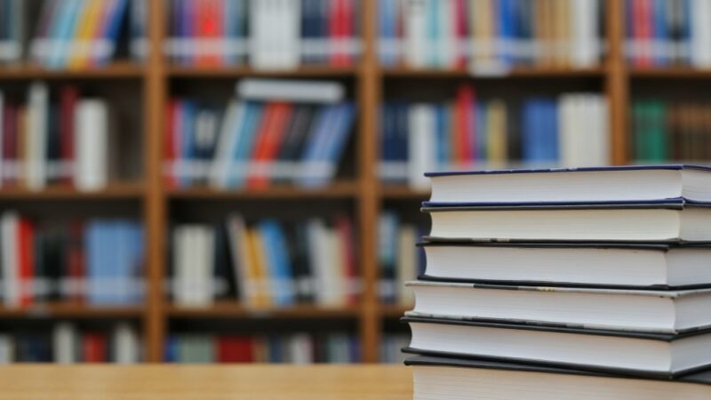 Nowe filmy w bibliotece i zmiana daty klubu filmowego!