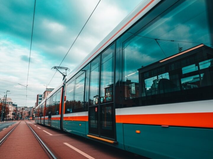 Jak tramwaje czerpią energię? Odkrywamy tajemnice pantografu