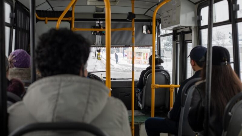 Ewolucja linii autobusowej 122: Historia zmian tras