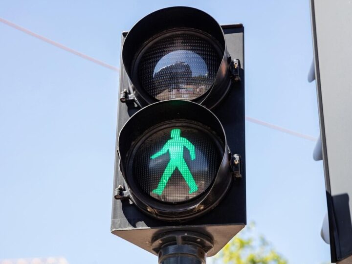 Zwiększ swoją widoczność na drodze i zadbaj o bezpieczeństwo